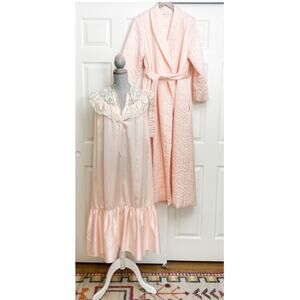 EVE STILLMAN Vintage Shell Pink Satin Nightgown & Quilted Robe Set